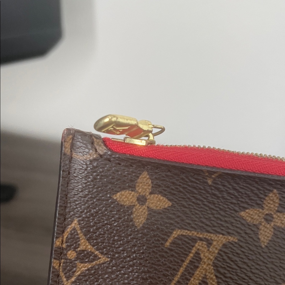 Louis Vuitton Brown and Tan Monogram Clutch - Picture 12 of 16